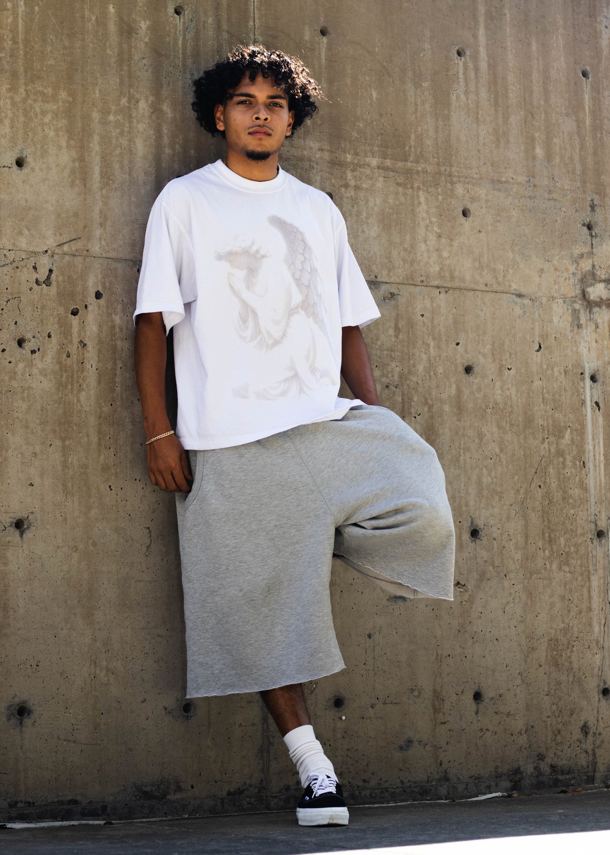 Statue Tee